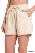 Load image into Gallery viewer, LINEN FRAYED HEM DRAWSTRING SHORTS WITH POCKETS