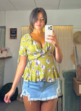 Load image into Gallery viewer, Floral Green Top