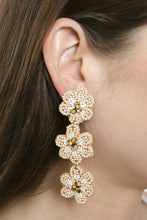 Load image into Gallery viewer, 3 Drop Flower Earrings