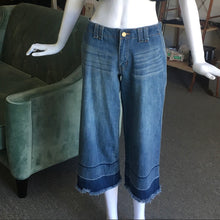 Load image into Gallery viewer, Two Tone Jeans